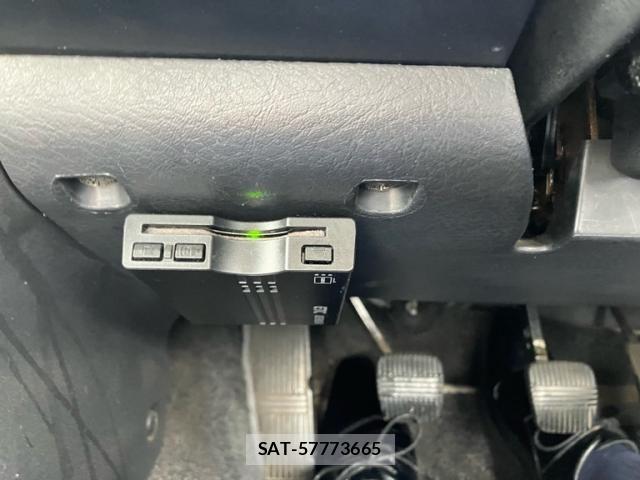 Nissan SKYLINE 1989-09 8831618-7