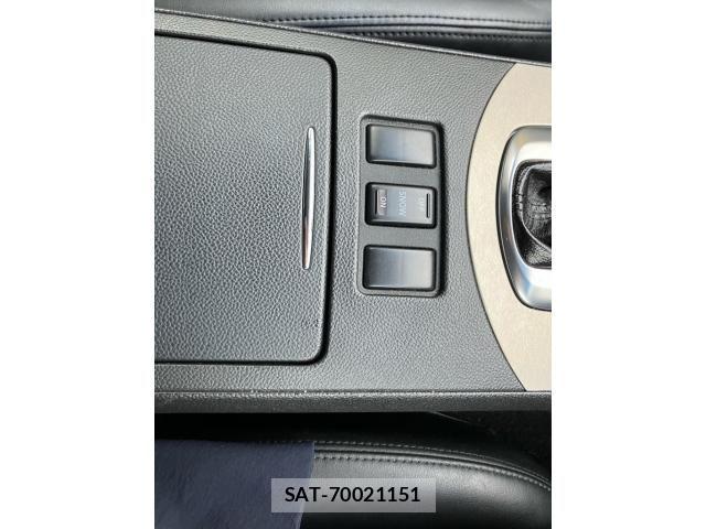 Nissan SKYLINE 2007-09 8831628-27