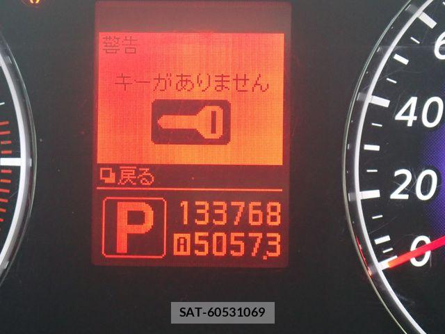 Nissan SKYLINE 2008-11 8872073-12