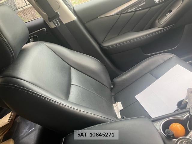 Nissan SKYLINE 2014-09 8882194-15