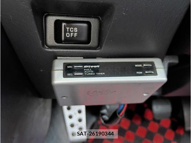 Nissan SKYLINE 2000-06 8884358-18