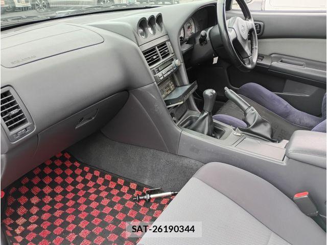 Nissan SKYLINE 2000-06 8884358-21