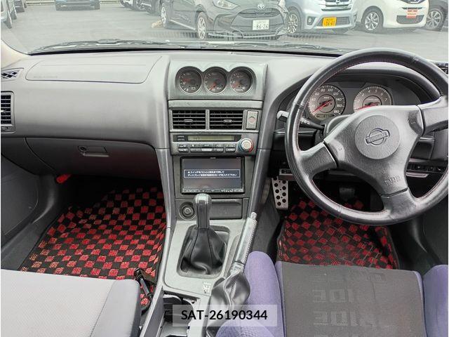 Nissan SKYLINE 2000-06 8884358-6