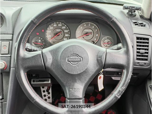 Nissan SKYLINE 2000-06 8884358-8