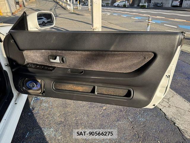 Nissan SKYLINE COUPE 1991-06 4758094-17