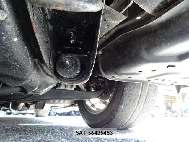 Nissan SKYLINE COUPE 1984-07 6791486-26