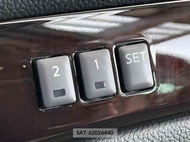 Nissan SKYLINE COUPE 2011-12 6912770-8