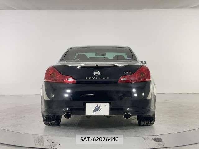 Nissan SKYLINE COUPE 2011-12 6912770-13