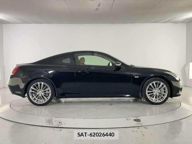 Nissan SKYLINE COUPE 2011-12 6912770-15