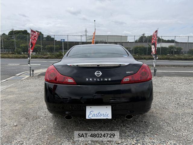 Nissan SKYLINE COUPE 2007-11 7330130-9