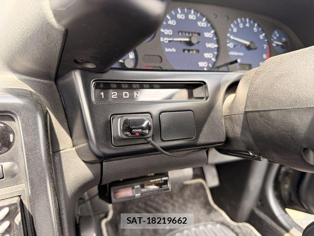 Nissan SKYLINE COUPE 1990-09 7789188-21
