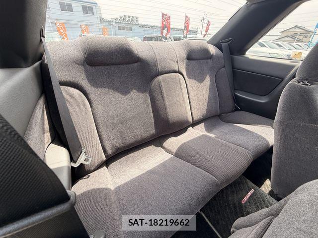 Nissan SKYLINE COUPE 1990-09 7789188-26