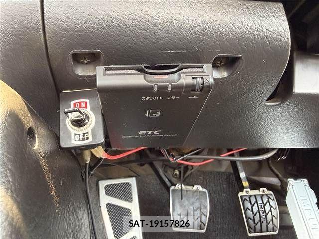 Nissan SKYLINE COUPE 1990-11 7879477-28
