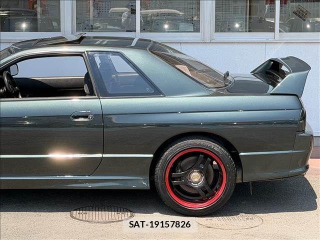Nissan SKYLINE COUPE 1990-11 7879477-6