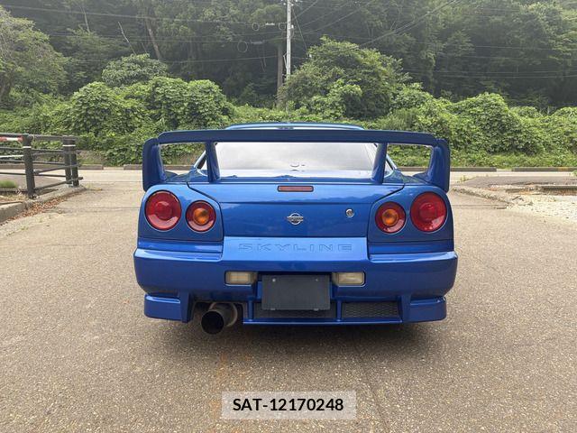 Nissan SKYLINE COUPE 2001-06 8075590-9