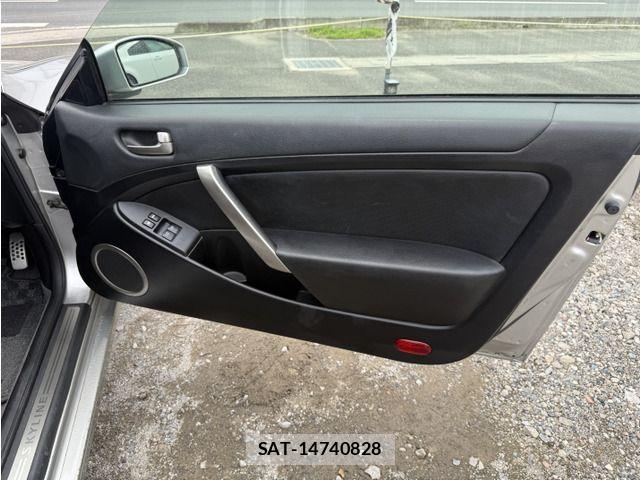 Nissan SKYLINE COUPE 2003-12 8210226-15