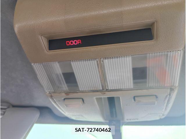 Nissan SKYLINE COUPE 1984-01 8210225-22