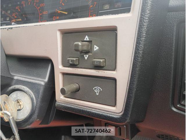 Nissan SKYLINE COUPE 1984-01 8210225-6