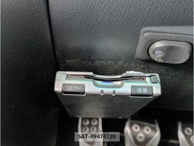 Nissan SKYLINE COUPE 1996-02 8368728-15
