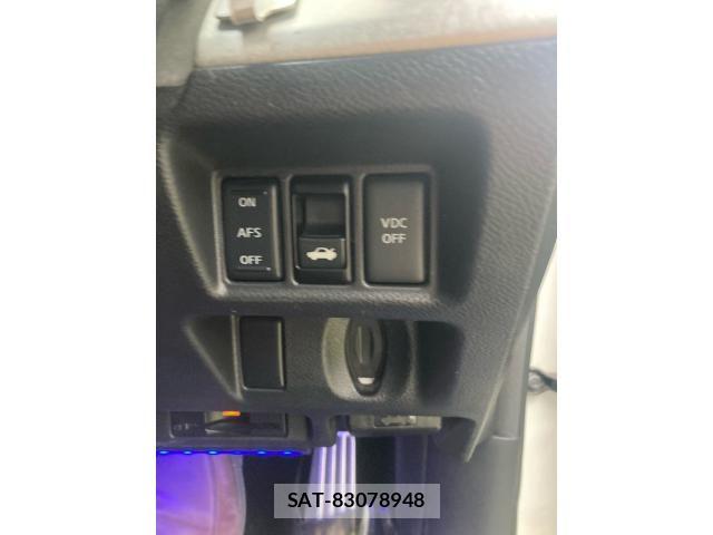 Nissan SKYLINE COUPE 2008-12 8372194-17