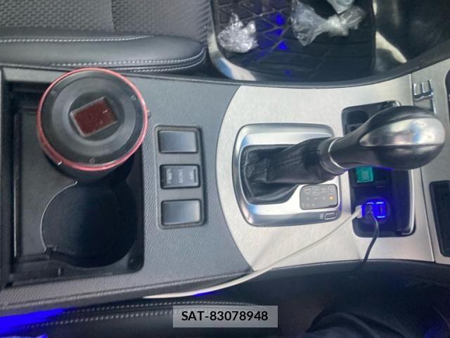 Nissan SKYLINE COUPE 2008-12 8372194-21