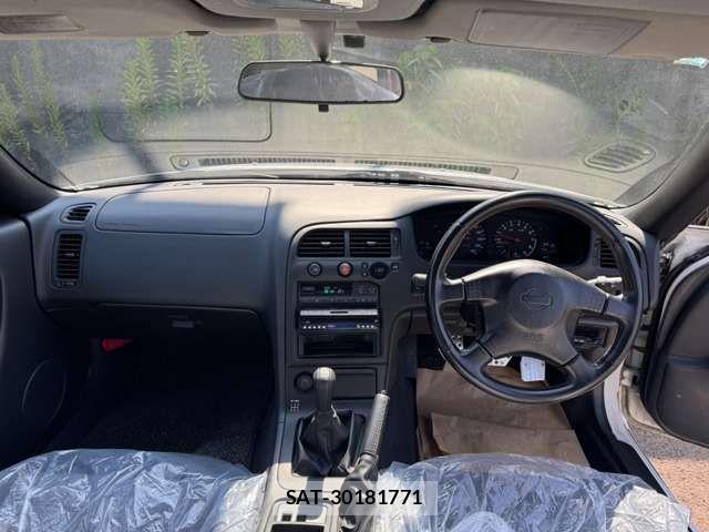 Nissan SKYLINE COUPE 1997-10 8745889-3