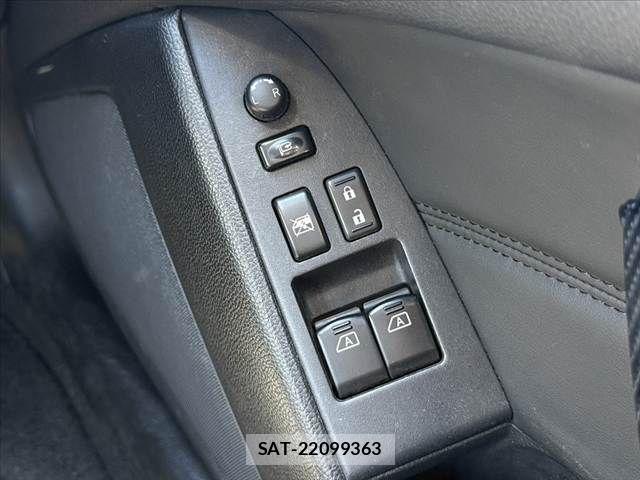Nissan SKYLINE COUPE 2009-11 8745890-20