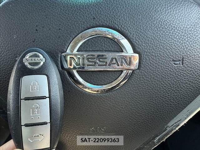 Nissan SKYLINE COUPE 2009-11 8745890-2