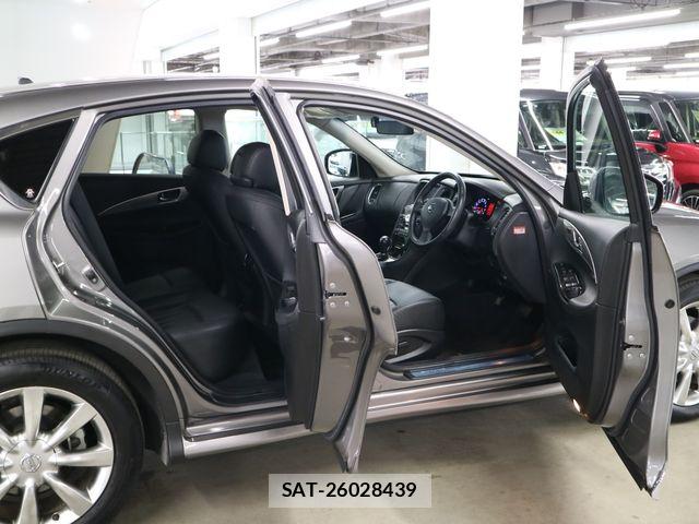 Nissan SKYLINE CROSSOVER 2010-08 6817303-10