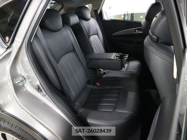 Nissan SKYLINE CROSSOVER 2010-08 6817303-12
