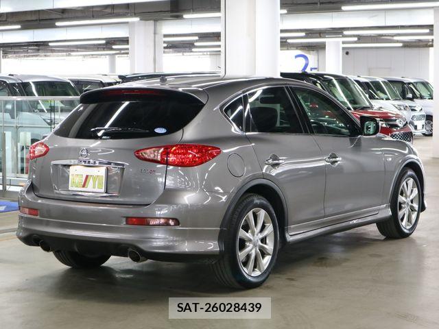 Nissan SKYLINE CROSSOVER 2010-08 6817303-1