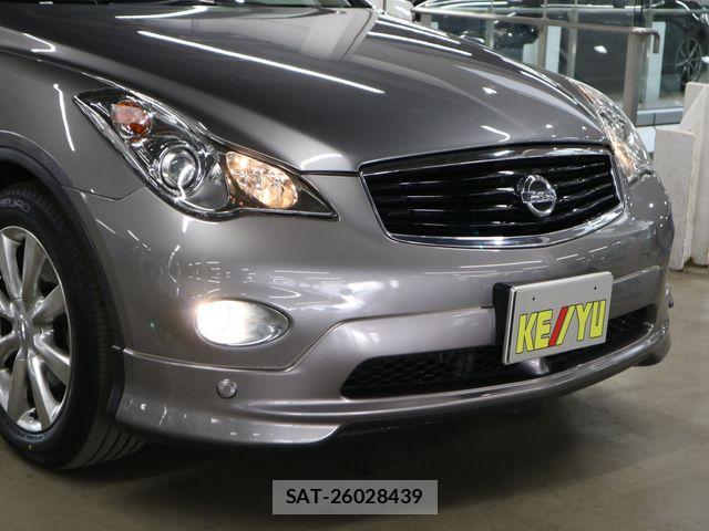 Nissan SKYLINE CROSSOVER 2010-08 6817303-26
