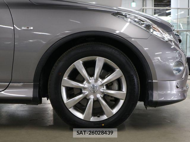 Nissan SKYLINE CROSSOVER 2010-08 6817303-29