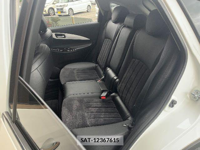 Nissan SKYLINE CROSSOVER 2015-11 7272954-12