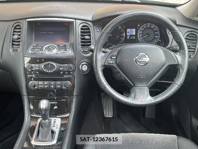 Nissan SKYLINE CROSSOVER 2015-11 7272954-1