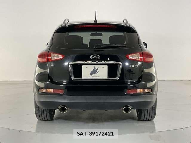 Nissan SKYLINE CROSSOVER 2016-04 7728813-4