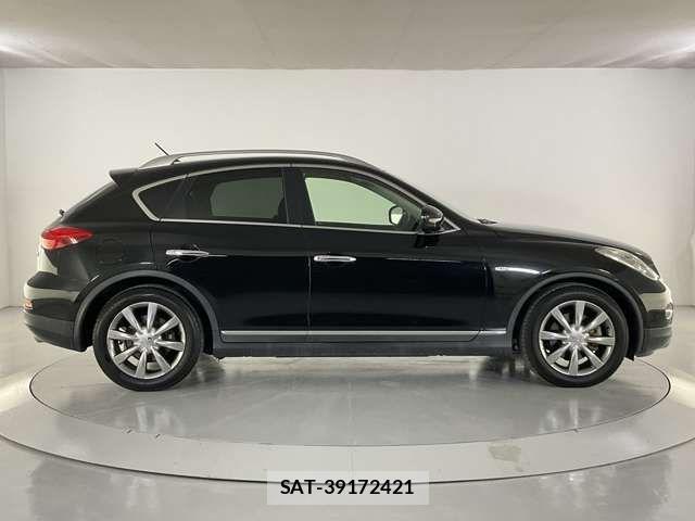 Nissan SKYLINE CROSSOVER 2016-04 7728813-6