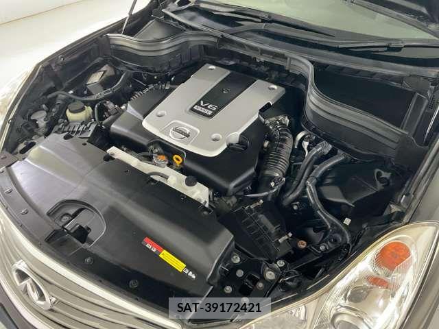 Nissan SKYLINE CROSSOVER 2016-04 7728813-12