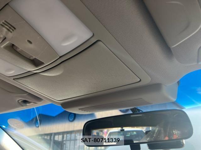 Nissan SKYLINE CROSSOVER 2012-03 8666919-25