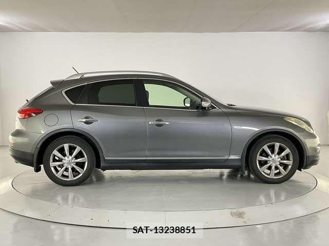Nissan SKYLINE CROSSOVER 2013-05 8686572-6
