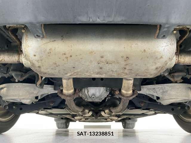 Nissan SKYLINE CROSSOVER 2013-05 8686572-9