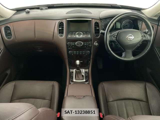 Nissan SKYLINE CROSSOVER 2013-05 8686572-13