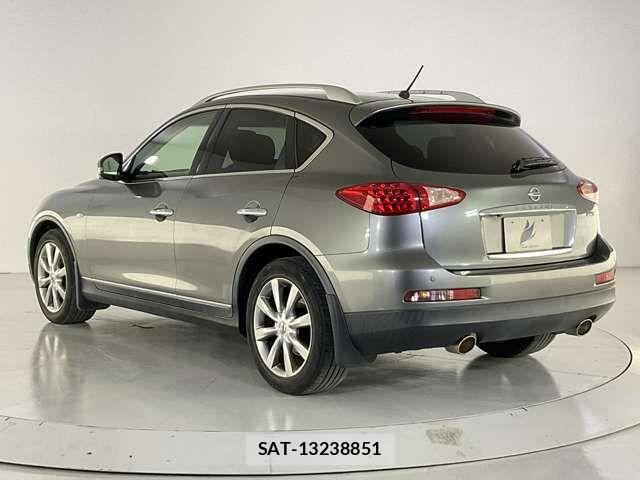 Nissan SKYLINE CROSSOVER 2013-05 8686572-3