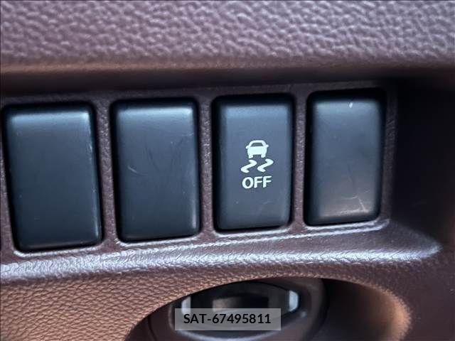 Nissan SKYLINE CROSSOVER 2011-09 8882196-25