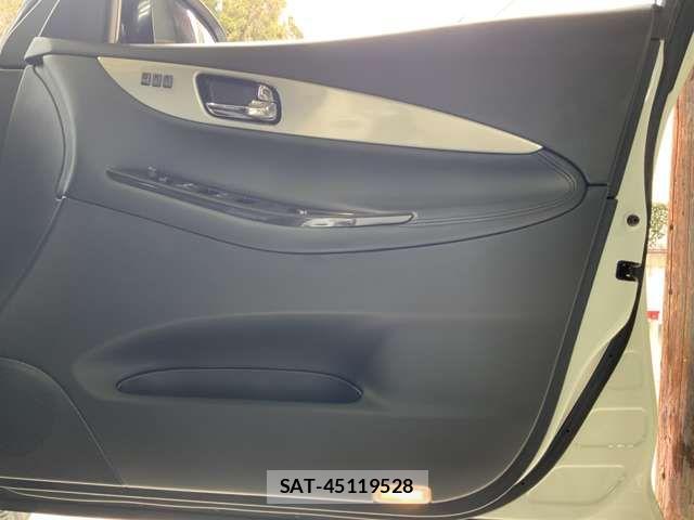 Nissan SKYLINE CROSSOVER 2011-03 5878745-13