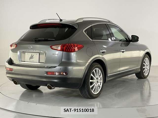 Nissan SKYLINE CROSSOVER 2013-01 7620125-5