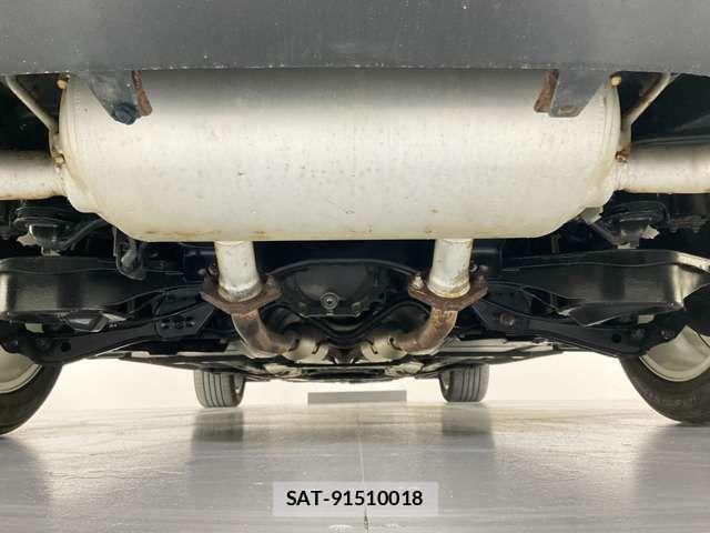Nissan SKYLINE CROSSOVER 2013-01 7620125-9