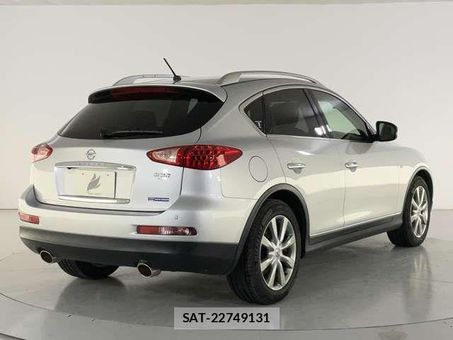 Nissan SKYLINE CROSSOVER 2013-08 8246706-5