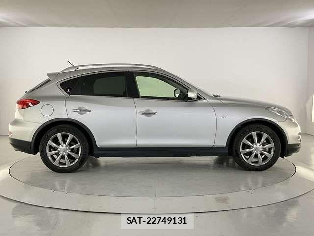 Nissan SKYLINE CROSSOVER 2013-08 8246706-6