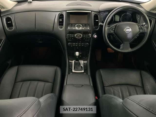Nissan SKYLINE CROSSOVER 2013-08 8246706-13